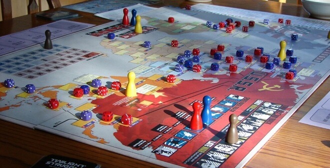 The 20 Best Two Player Board Games (Experts Agree)